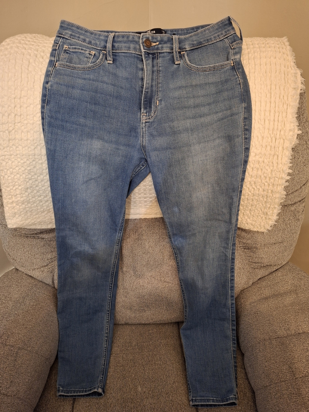 Women’s Hollister Light Blue Skinny Jeans